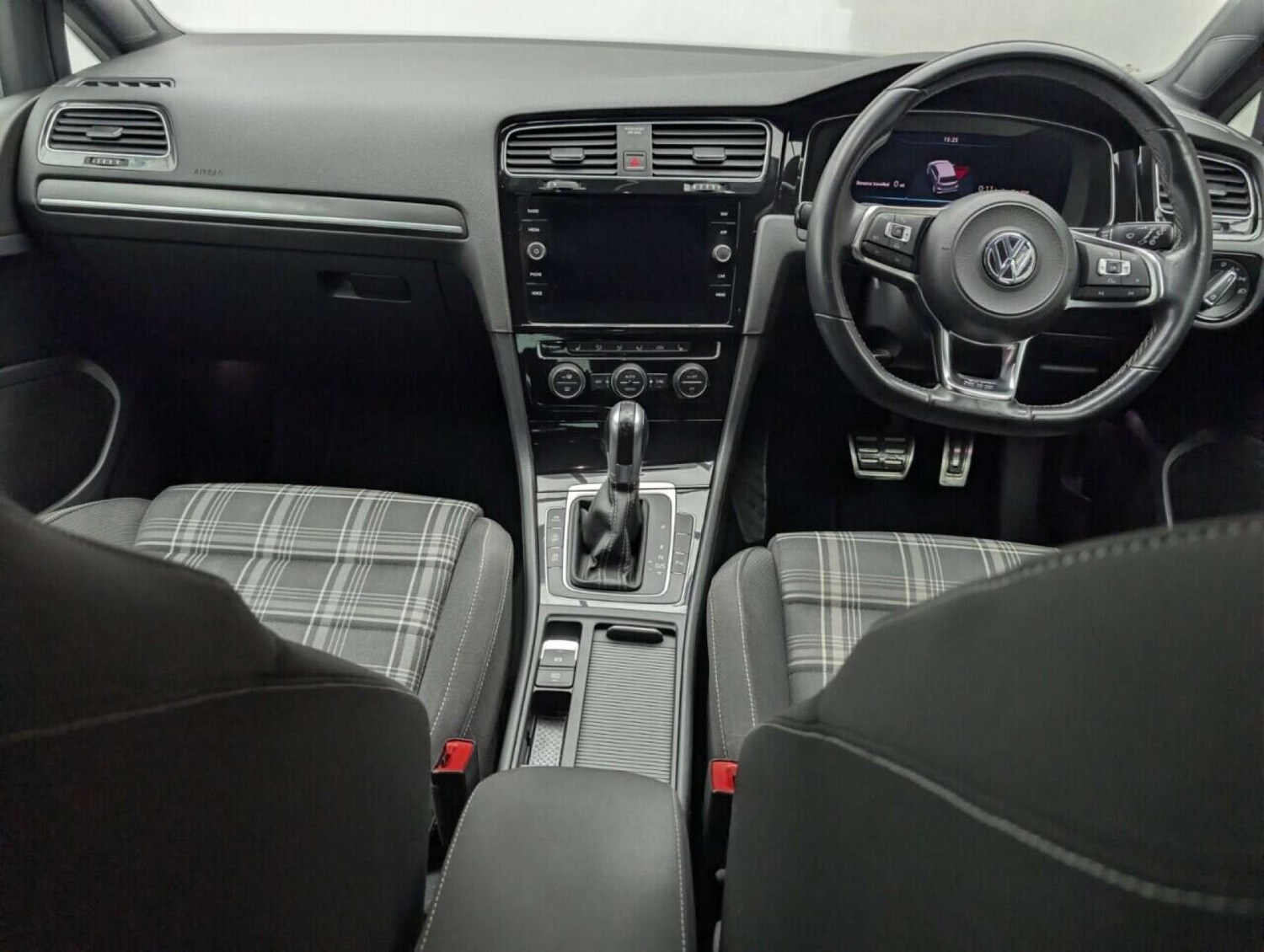 Used Volkswagen Golf 2018 for sale - 77713853: Photo 21