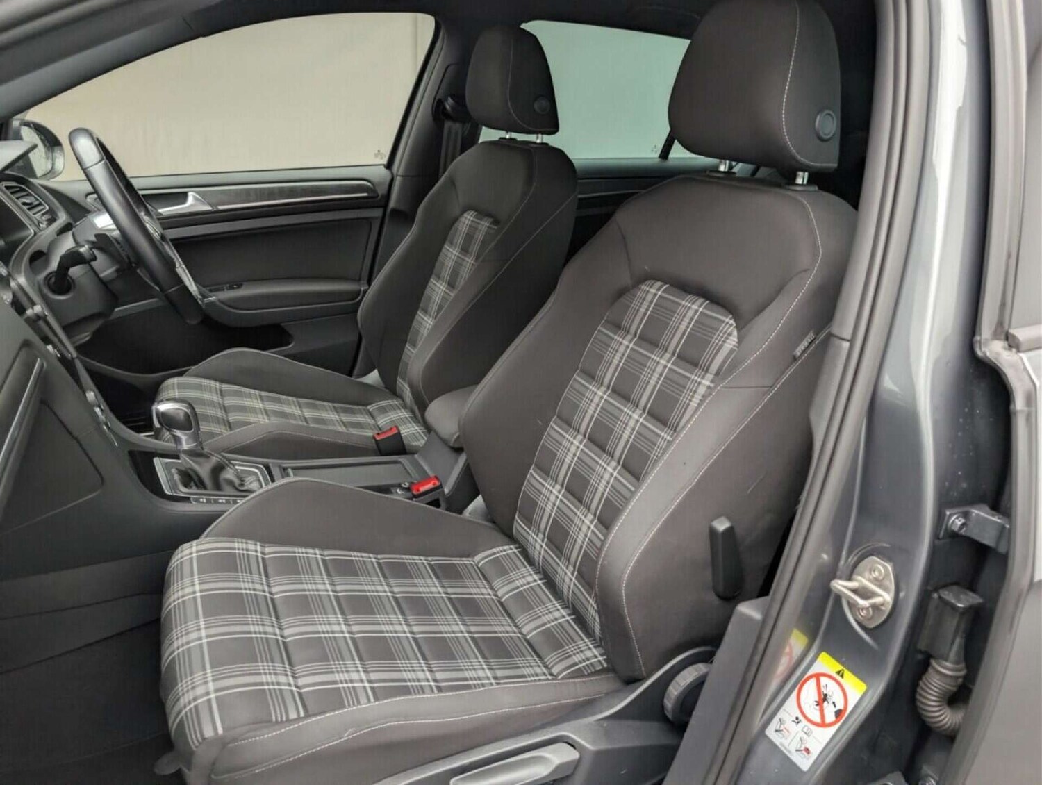 Used Volkswagen Golf 2018 for sale - 77713853: Photo 25