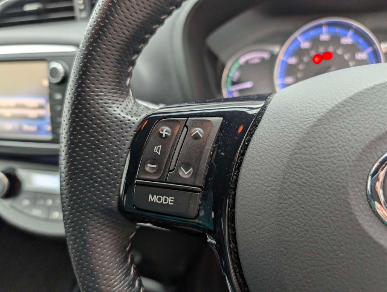 Used Toyota Yaris 2016 for sale - 77766960: Photo 21