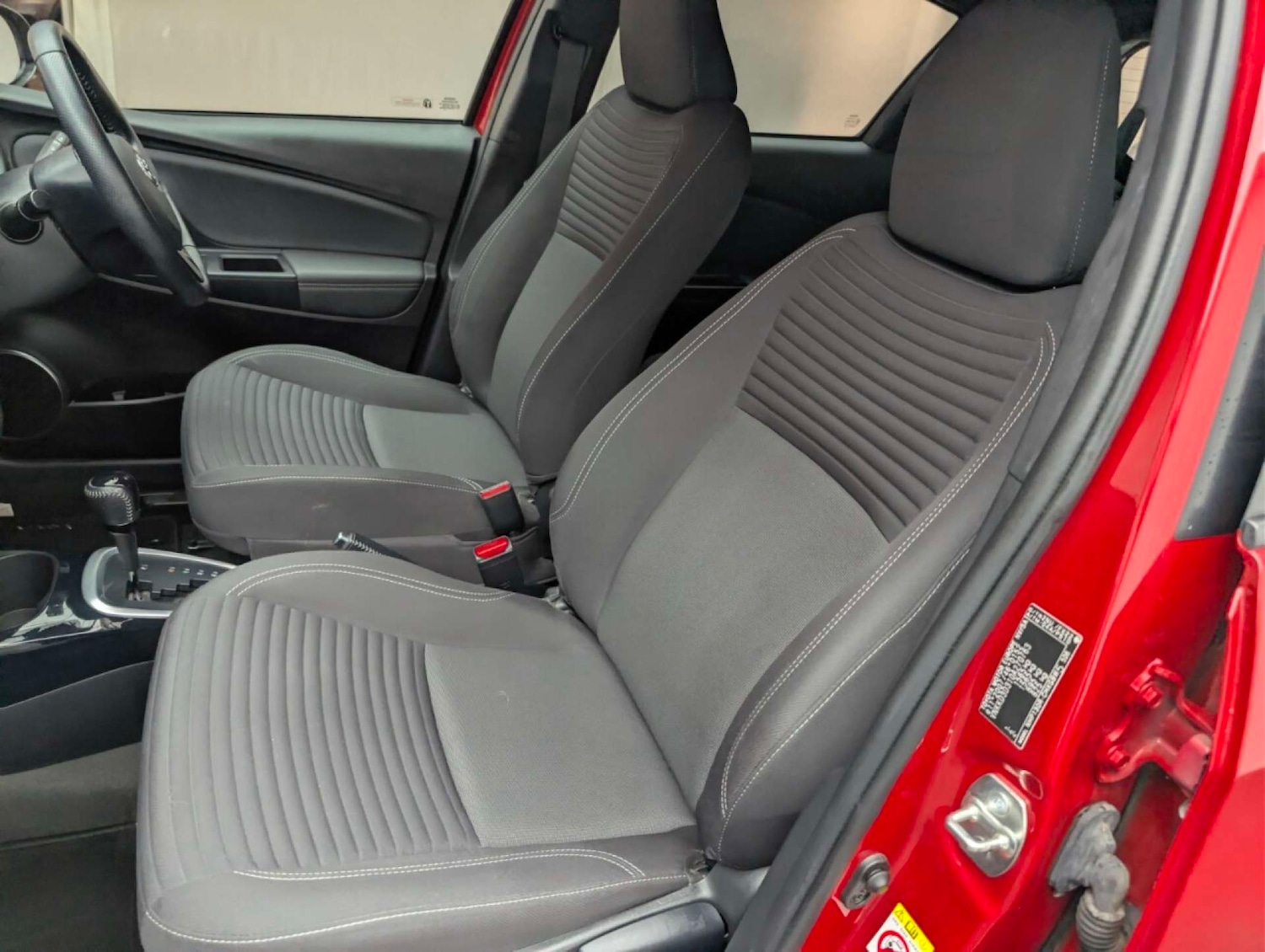 Used Toyota Yaris 2016 for sale - 77766960: Photo 30