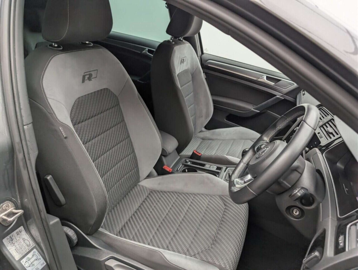 Used Volkswagen Golf 2019 for sale - 77714623: Photo 12