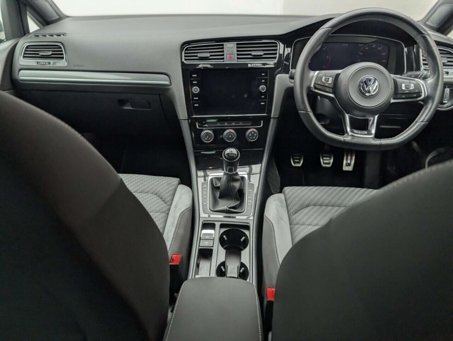 Used Volkswagen Golf 2019 for sale - 77714623: Photo 21