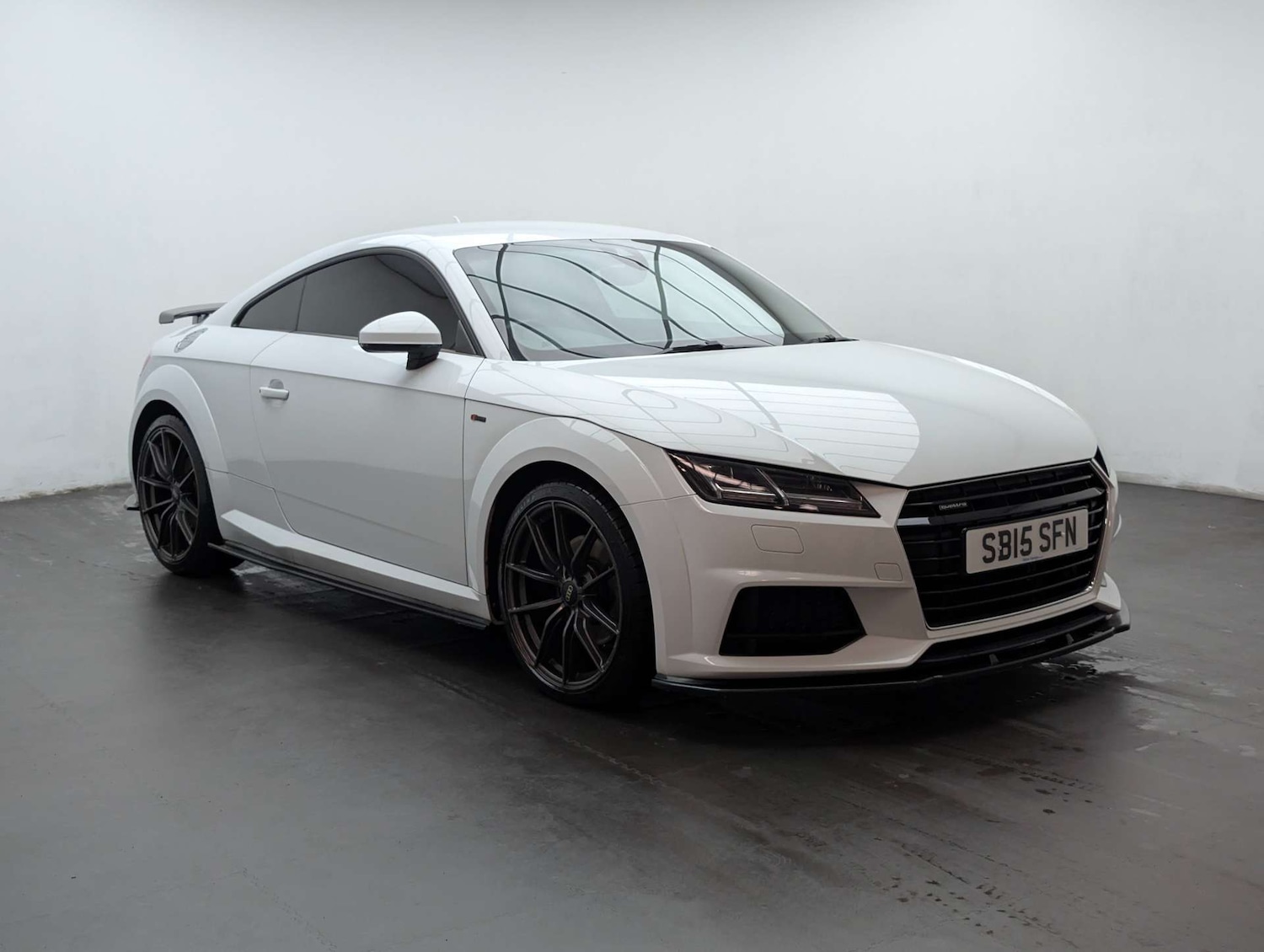 Used Audi TT 2015 for sale - 77803631: Photo 2