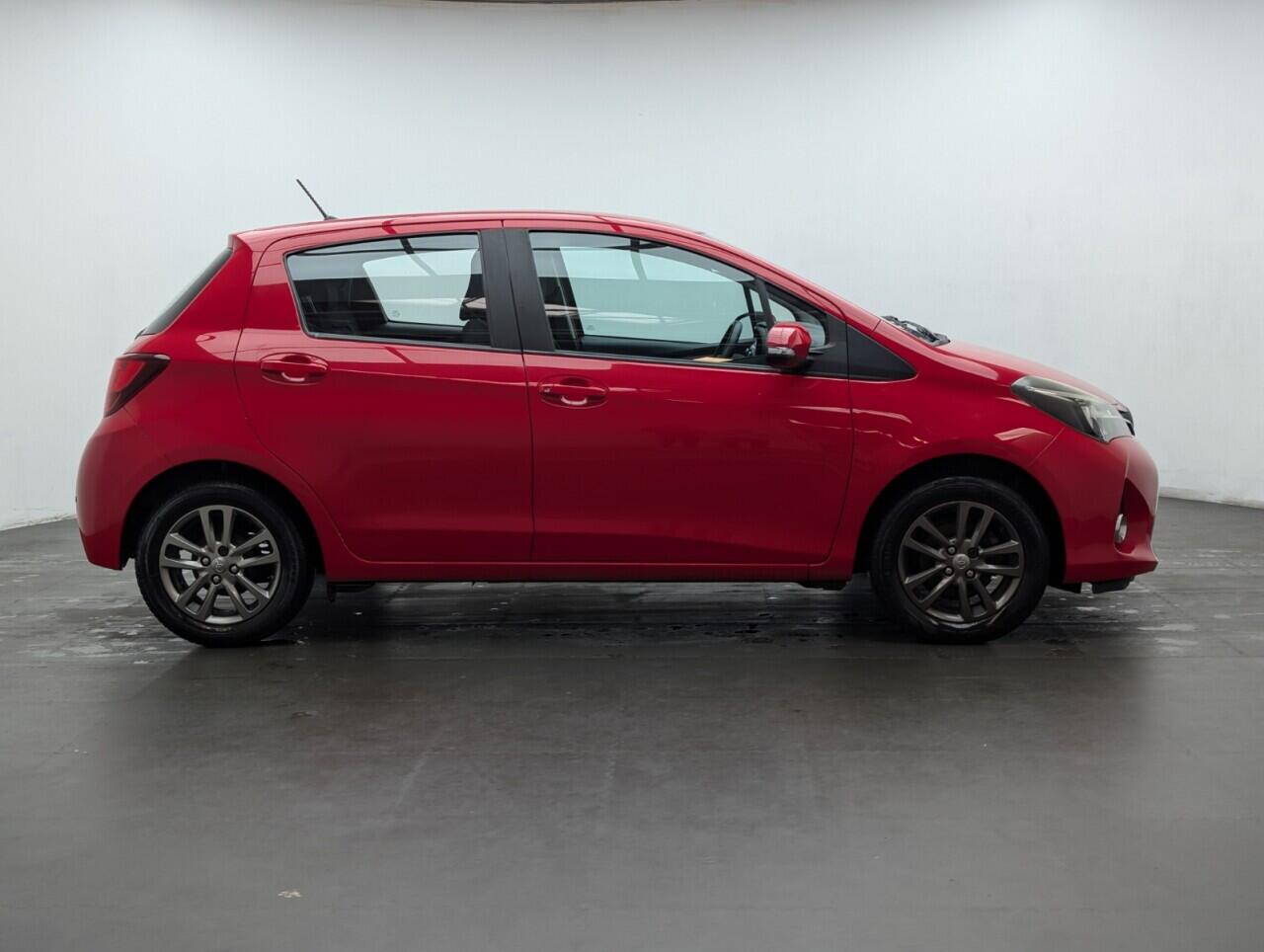Used Toyota Yaris 2015 for sale - 77658825: Photo 21