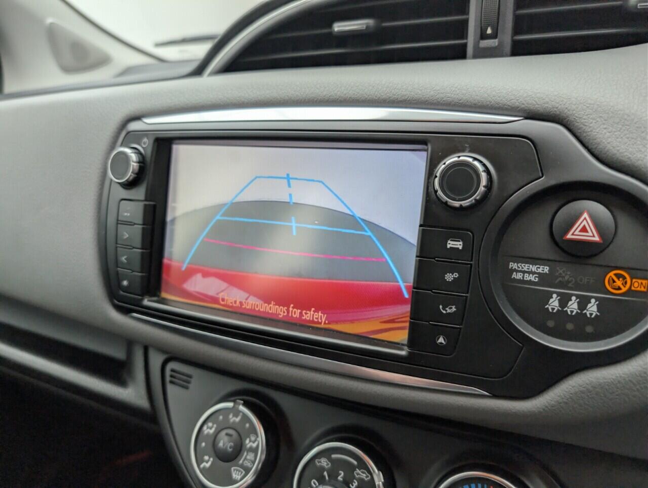 Used Toyota Yaris 2015 for sale - 77658825: Photo 26