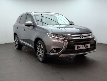 Used Mitsubishi Outlander 2017 for sale - 79491370: Photo