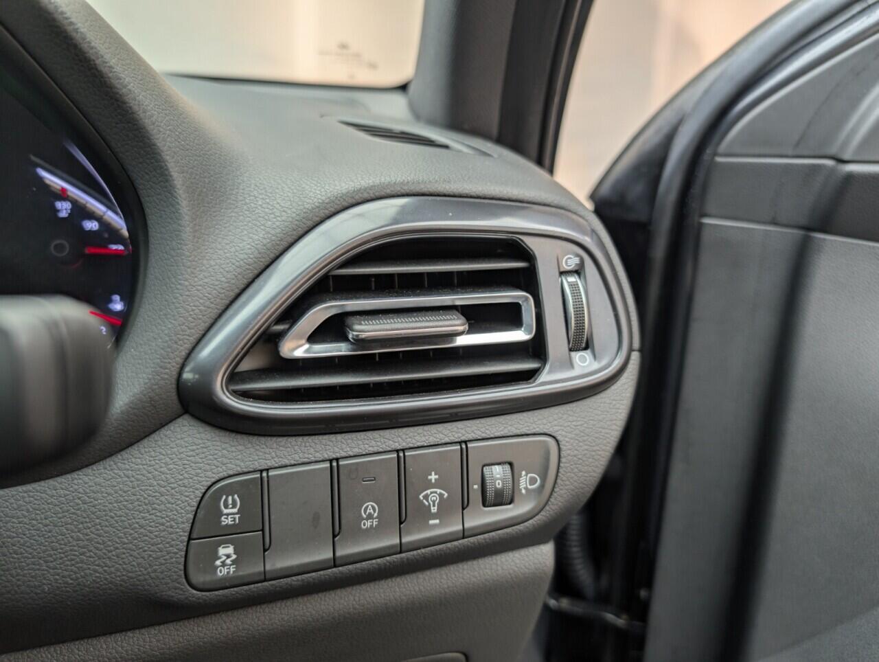 Used Hyundai i30 2023 for sale - 76424978: Photo 21