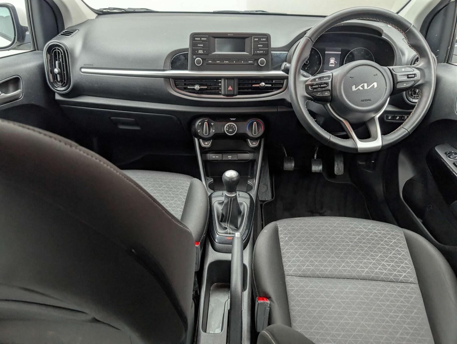 Used Kia Picanto 2023 for sale - 77915409: Photo 30