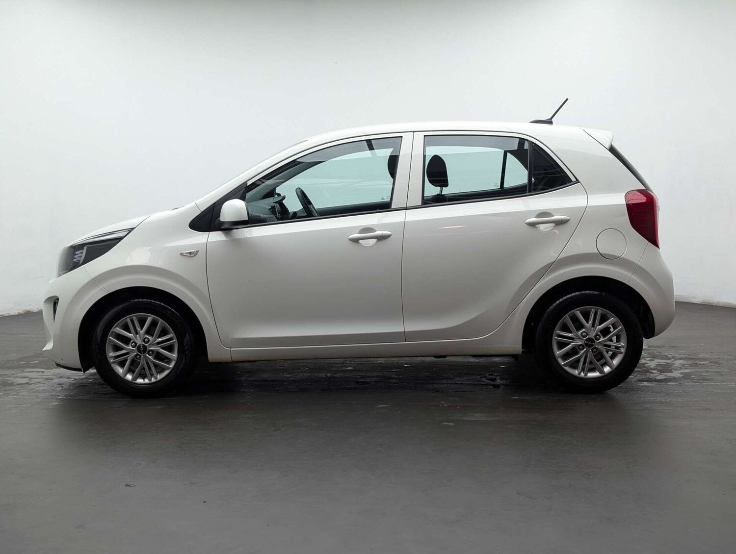 Used Kia Picanto 2023 for sale - 77915409: Photo 6