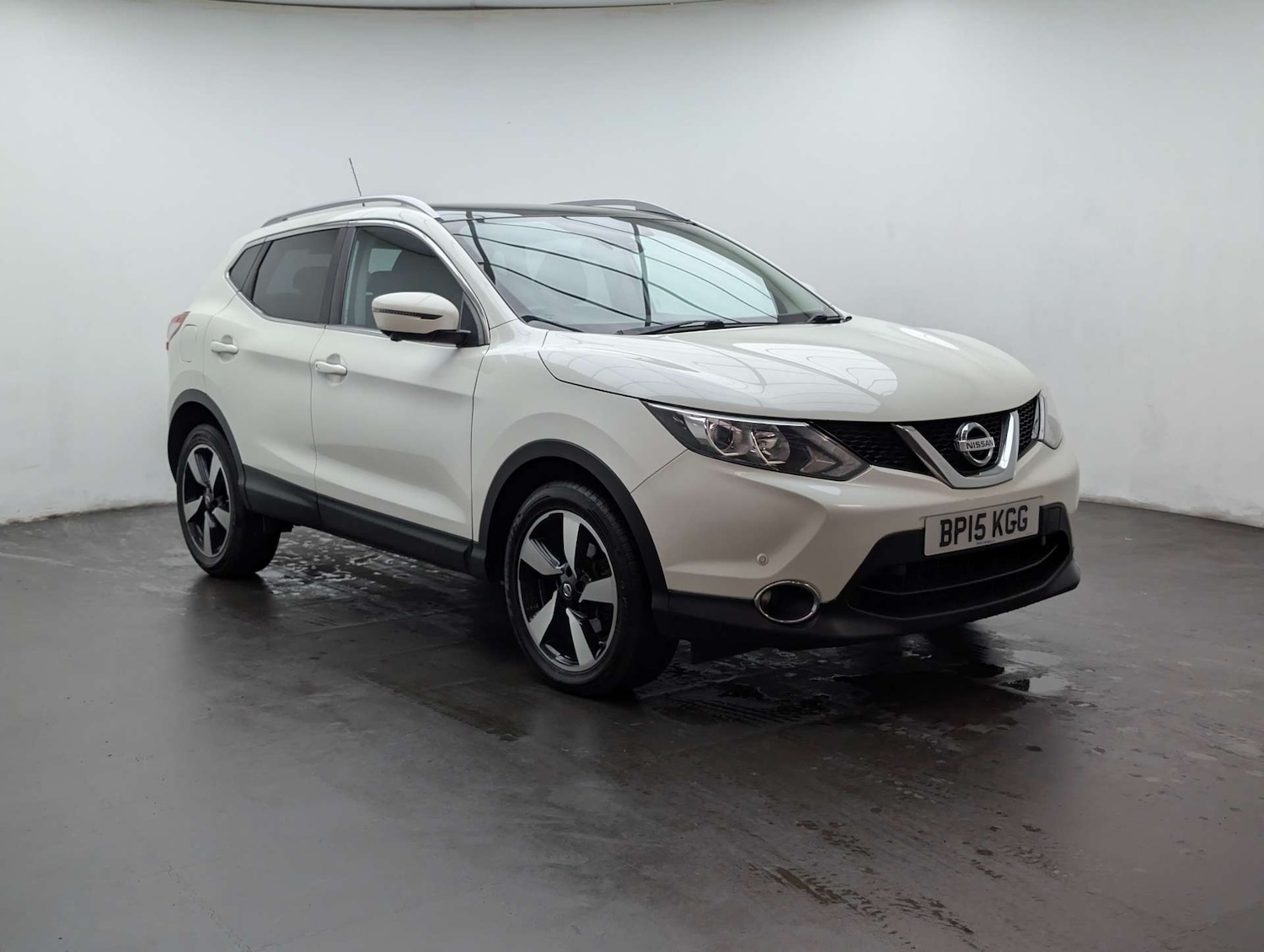 Used Nissan Qashqai 2015 for sale - 78014322: Photo 2
