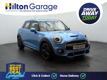 Used MINI Hatch 2018 for sale - 77713700: Photo