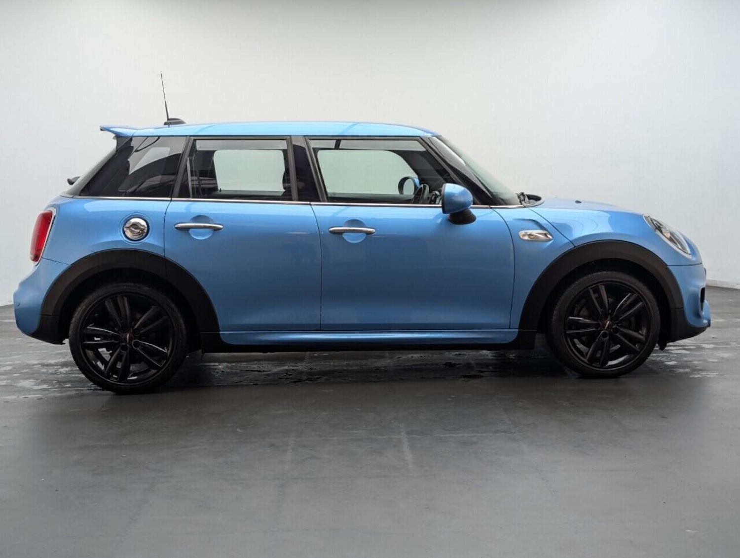Used MINI Hatch 2018 for sale - 77713700: Photo 9