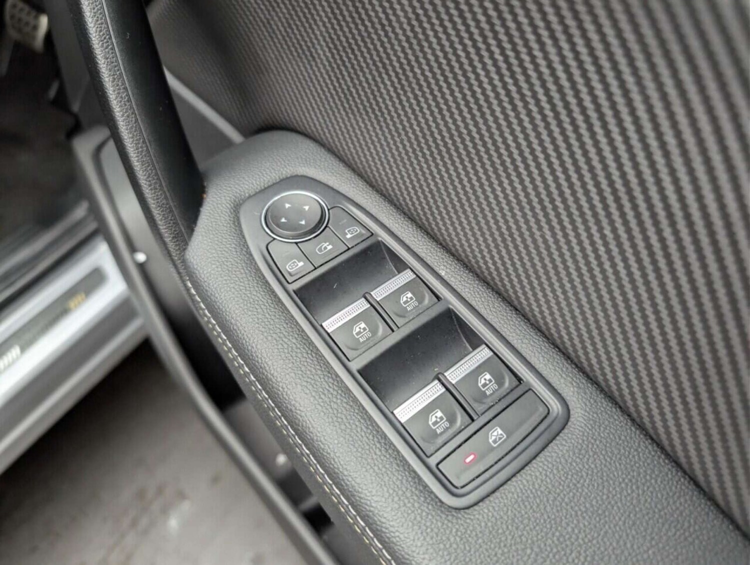 Used Renault Captur 2024 for sale - 77713000: Photo 22