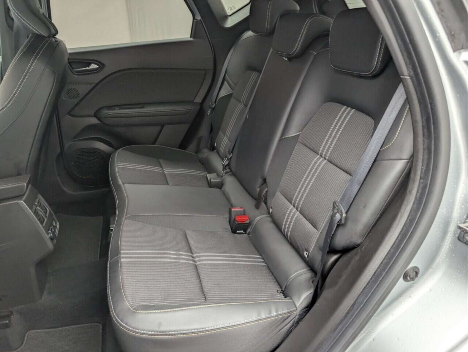 Used Renault Captur 2024 for sale - 77713000: Photo 27