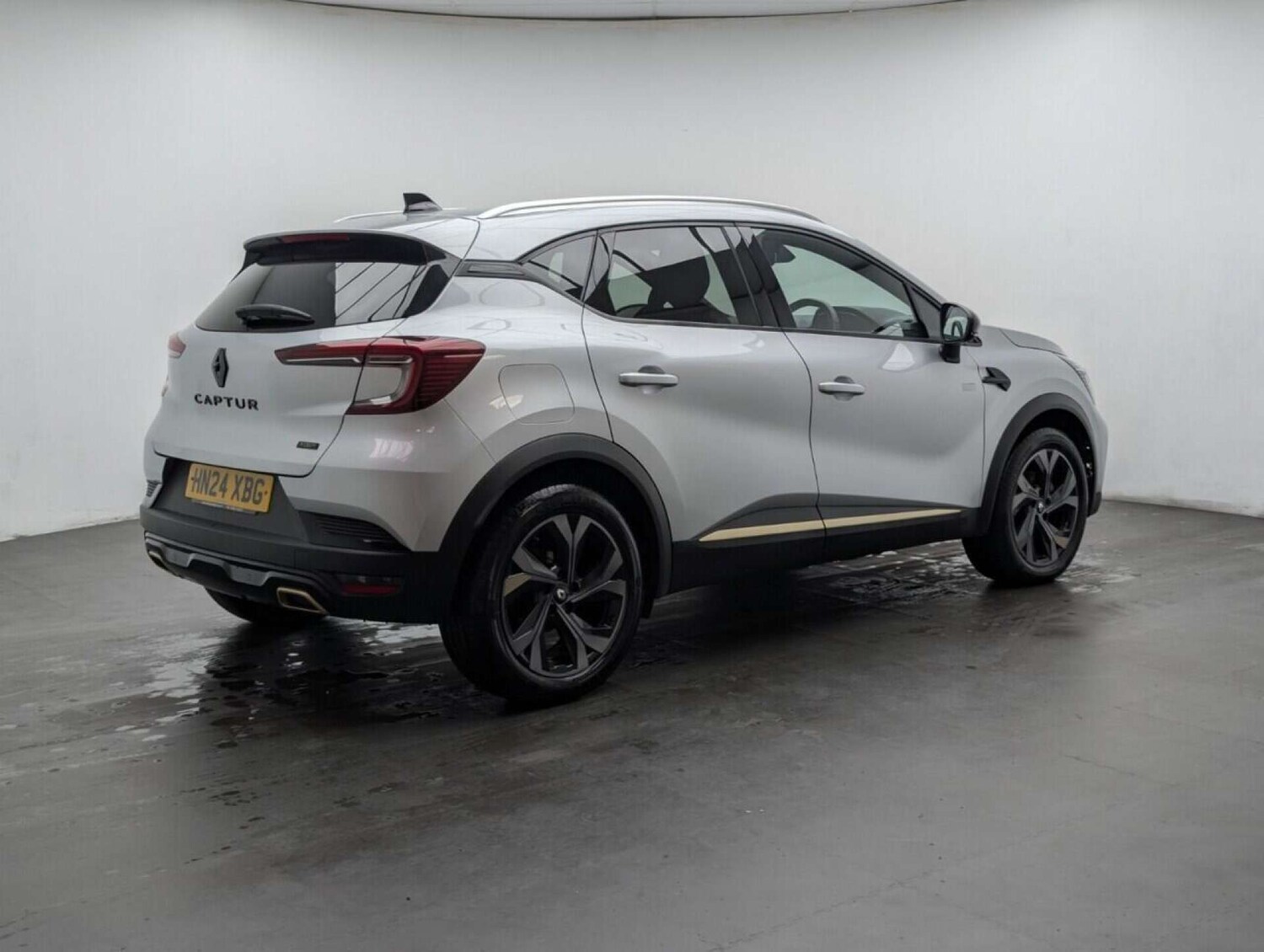 Used Renault Captur 2024 for sale - 77713000: Photo 8