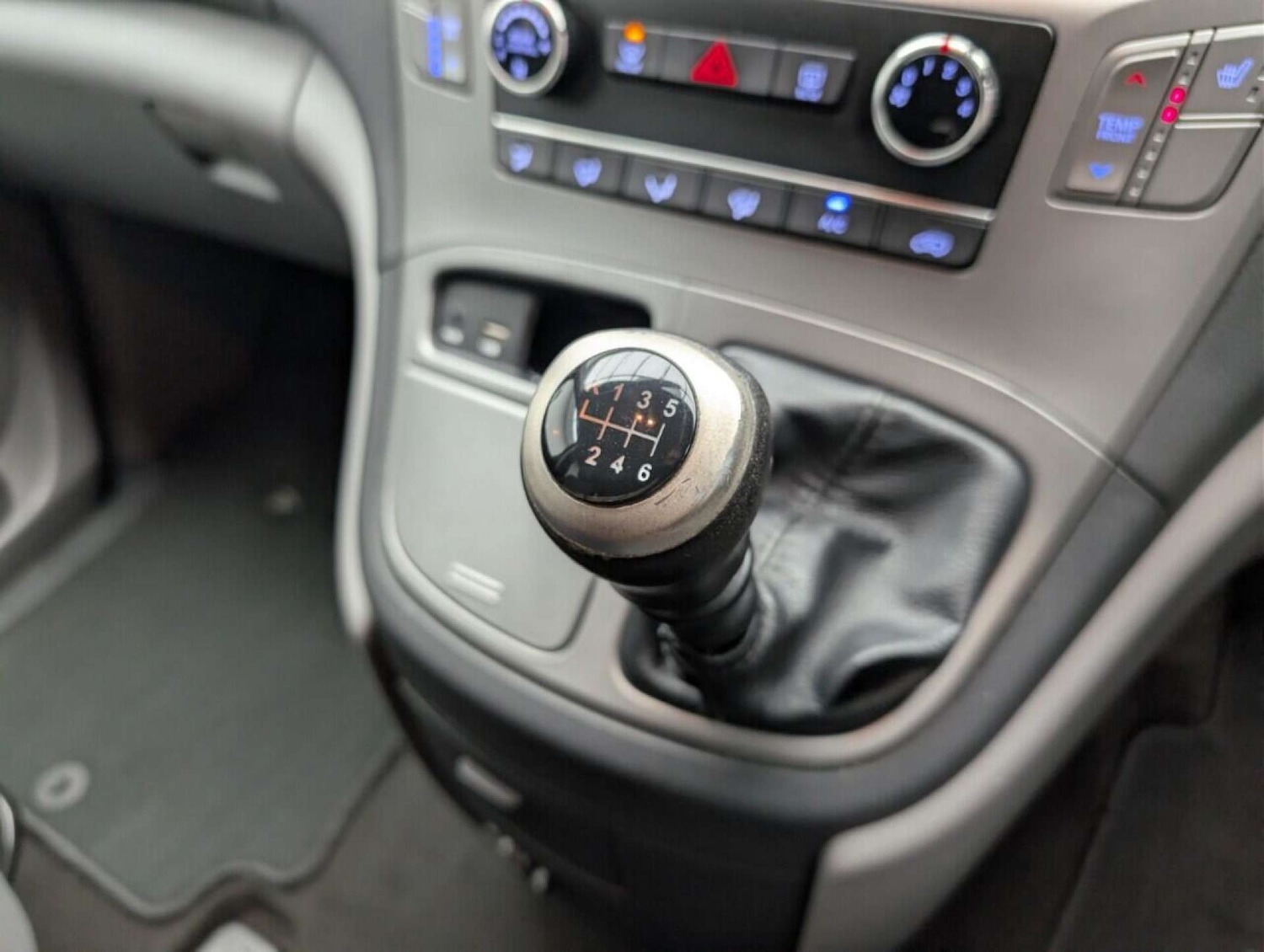 Used Hyundai i800 2016 for sale - 77714085: Photo 15