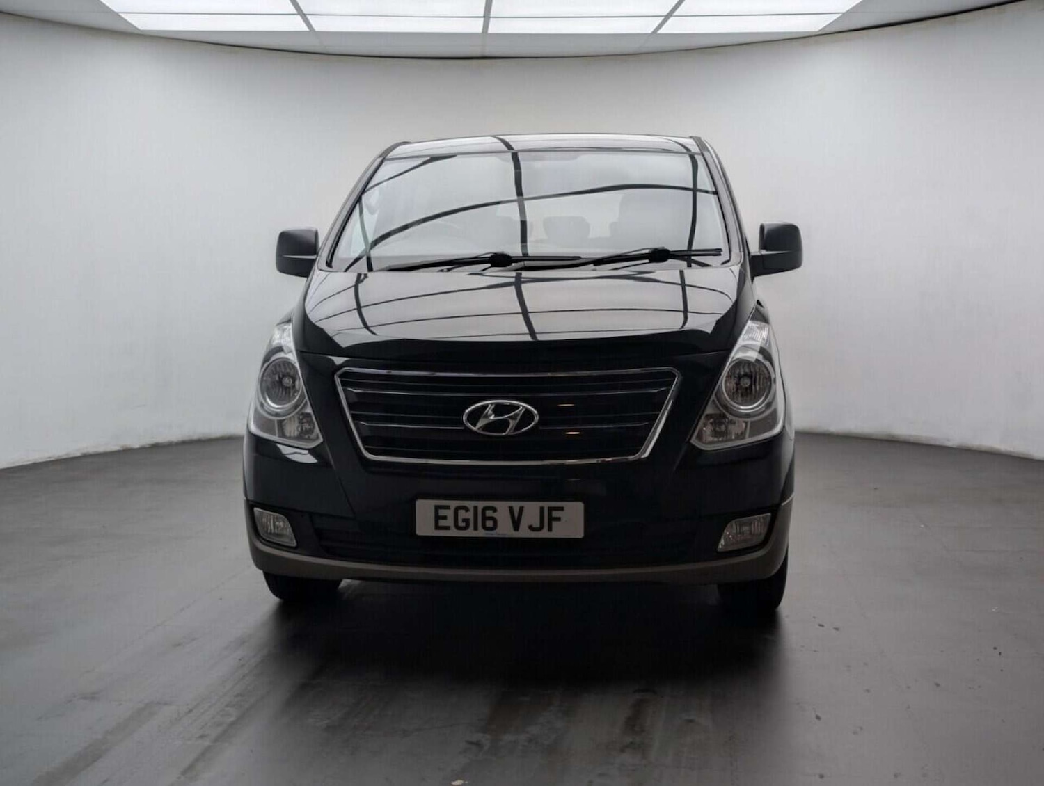 Used Hyundai i800 2016 for sale - 77714085: Photo 3