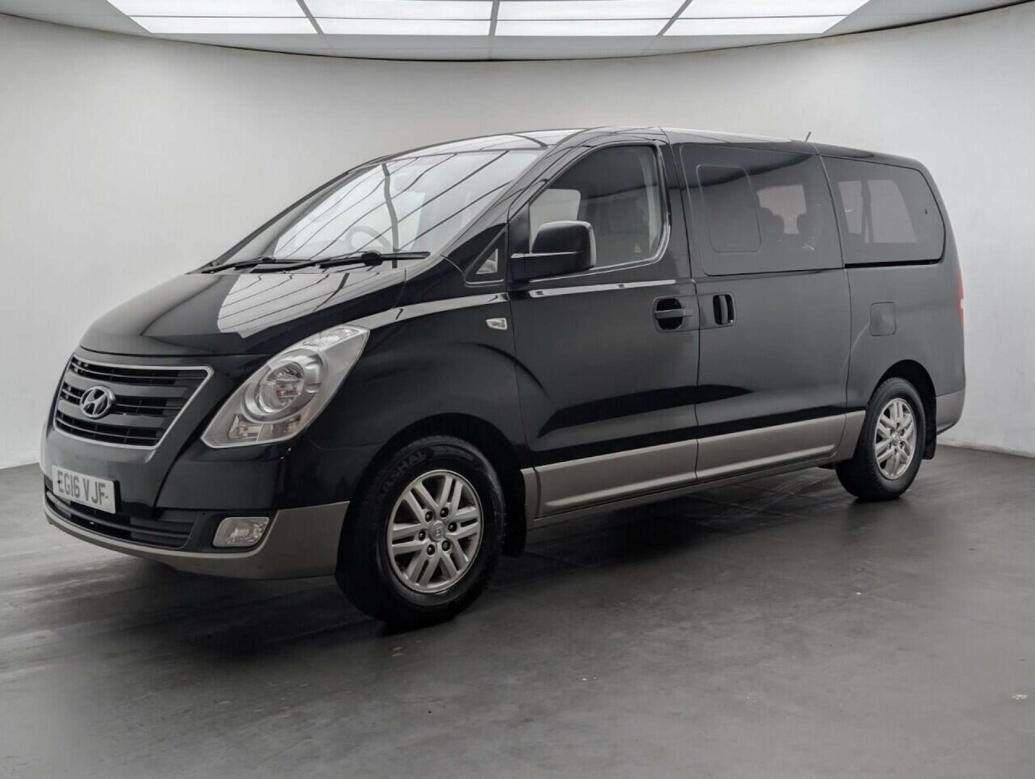 Used Hyundai i800 2016 for sale - 77714085: Photo 4