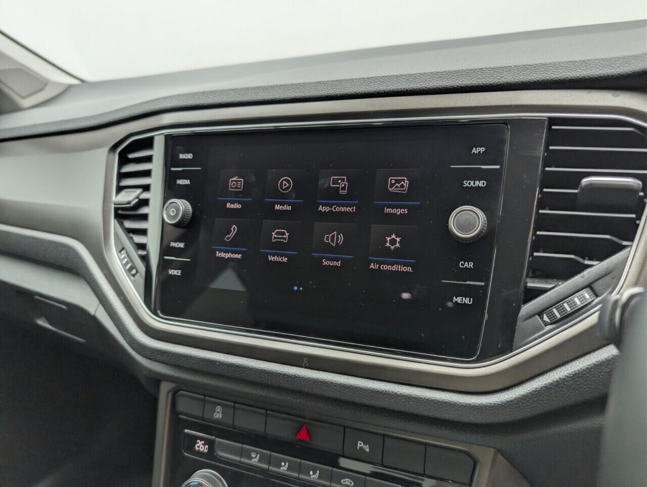 Used Volkswagen T-Roc 2018 for sale - 76742621: Photo 13