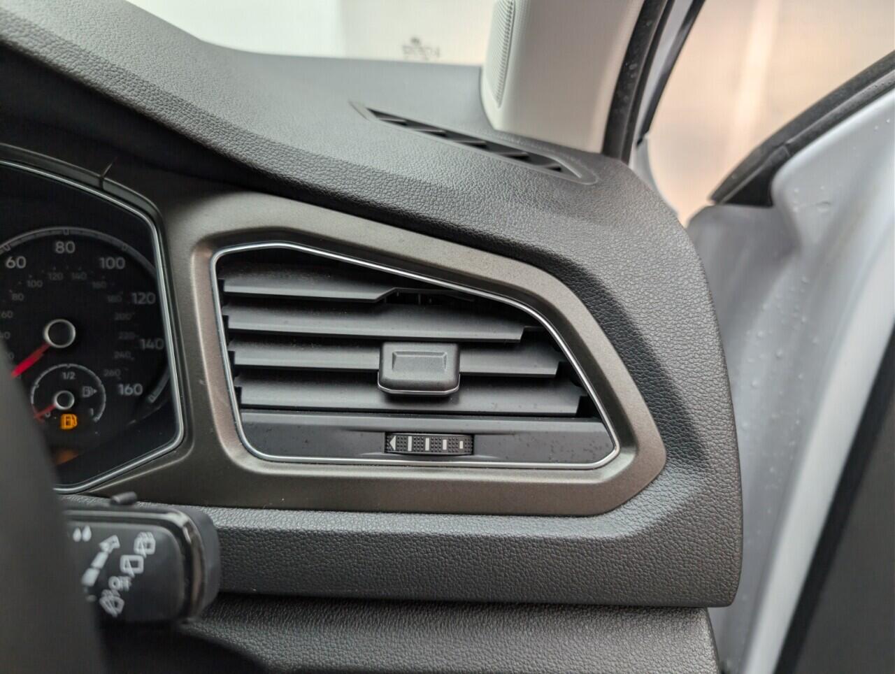 Used Volkswagen T-Roc 2018 for sale - 76742621: Photo 18