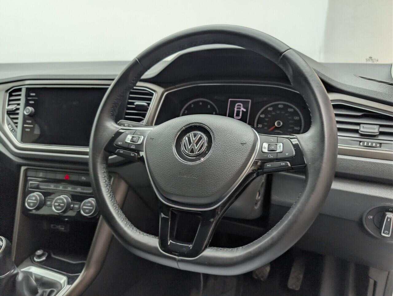 Used Volkswagen T-Roc 2018 for sale - 76742621: Photo 20