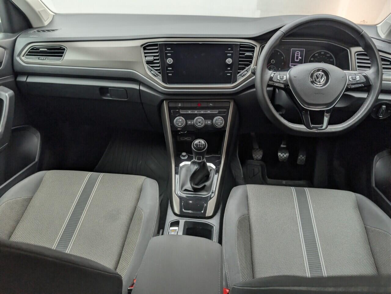 Used Volkswagen T-Roc 2018 for sale - 76742621: Photo 21