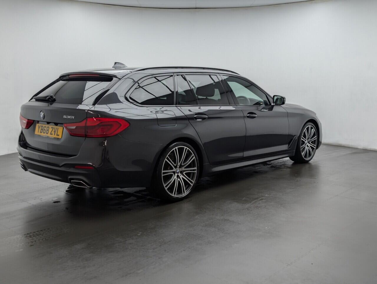 Used BMW 5 Series 2019 for sale - 76423852: Photo 8
