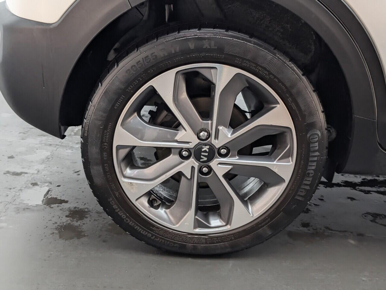 Used Kia Stonic 2019 for sale - 76423528: Photo 10