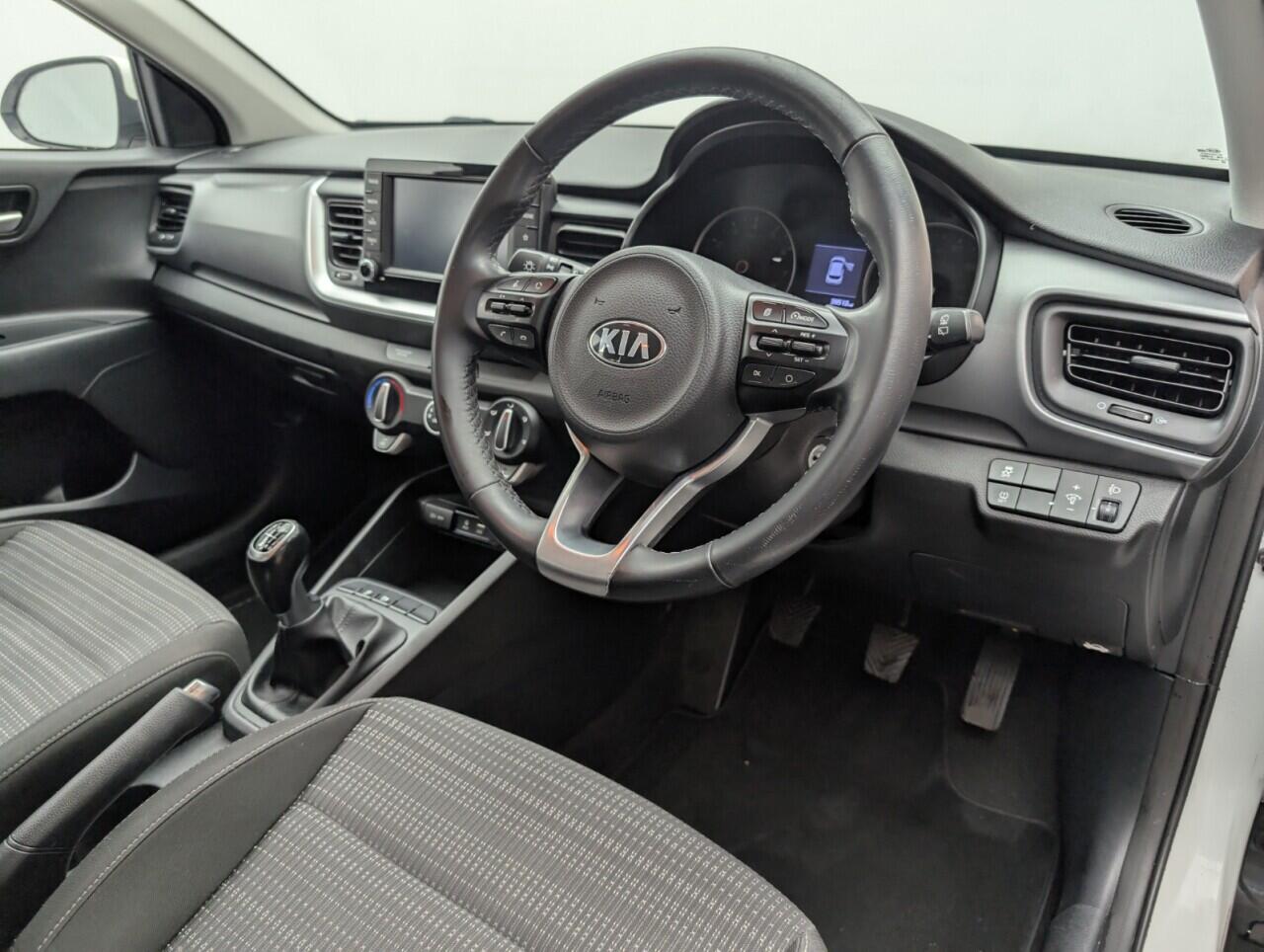 Used Kia Stonic 2019 for sale - 76423528: Photo 11
