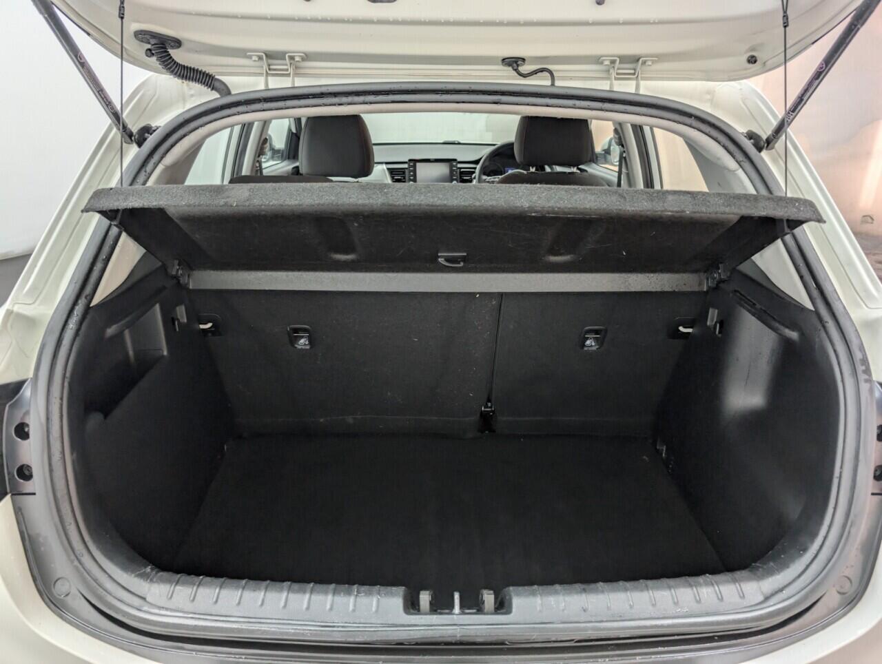 Used Kia Stonic 2019 for sale - 76423528: Photo 25