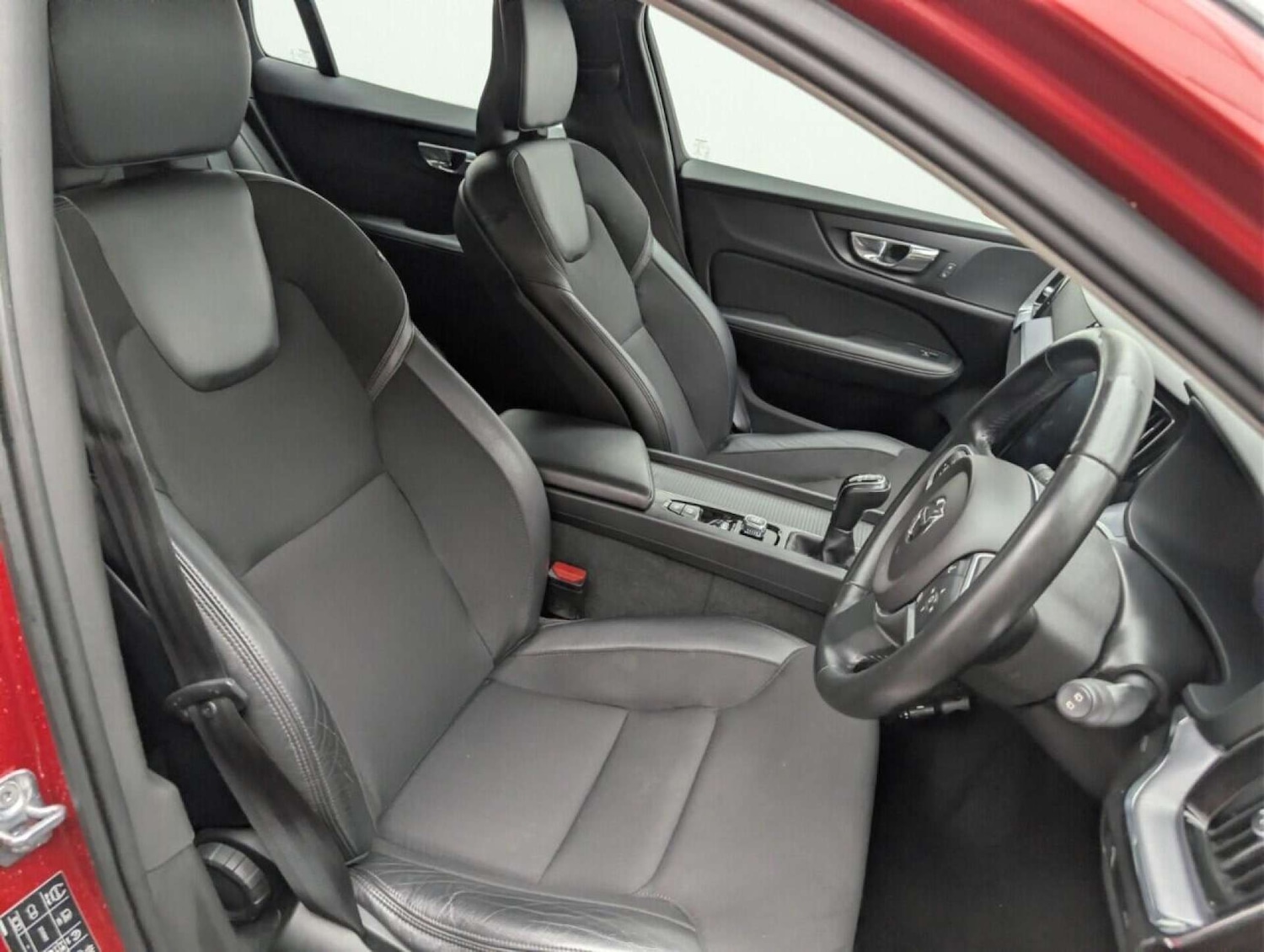 Used Volvo V60 2019 for sale - 77714225: Photo 12