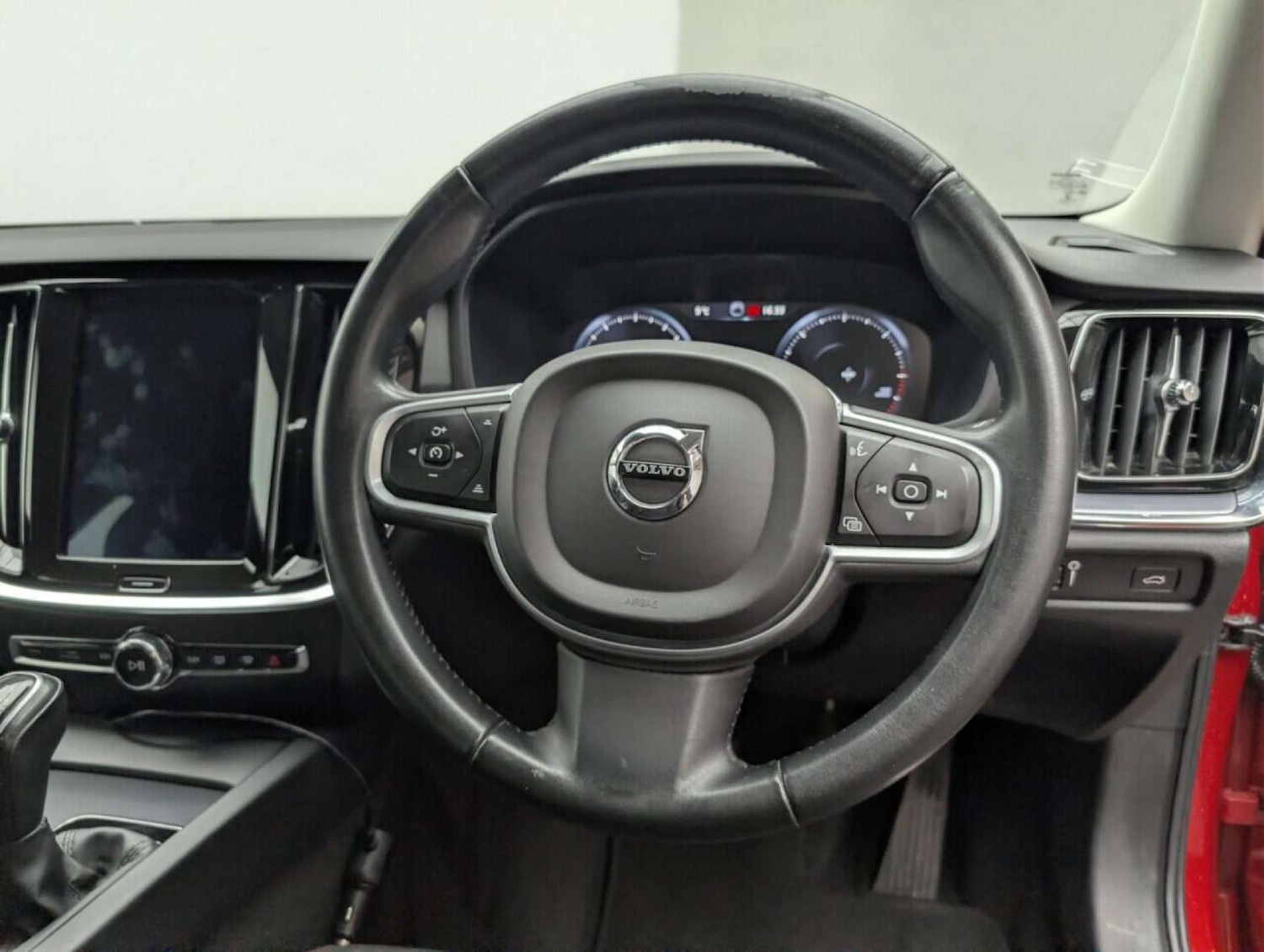 Used Volvo V60 2019 for sale - 77714225: Photo 18