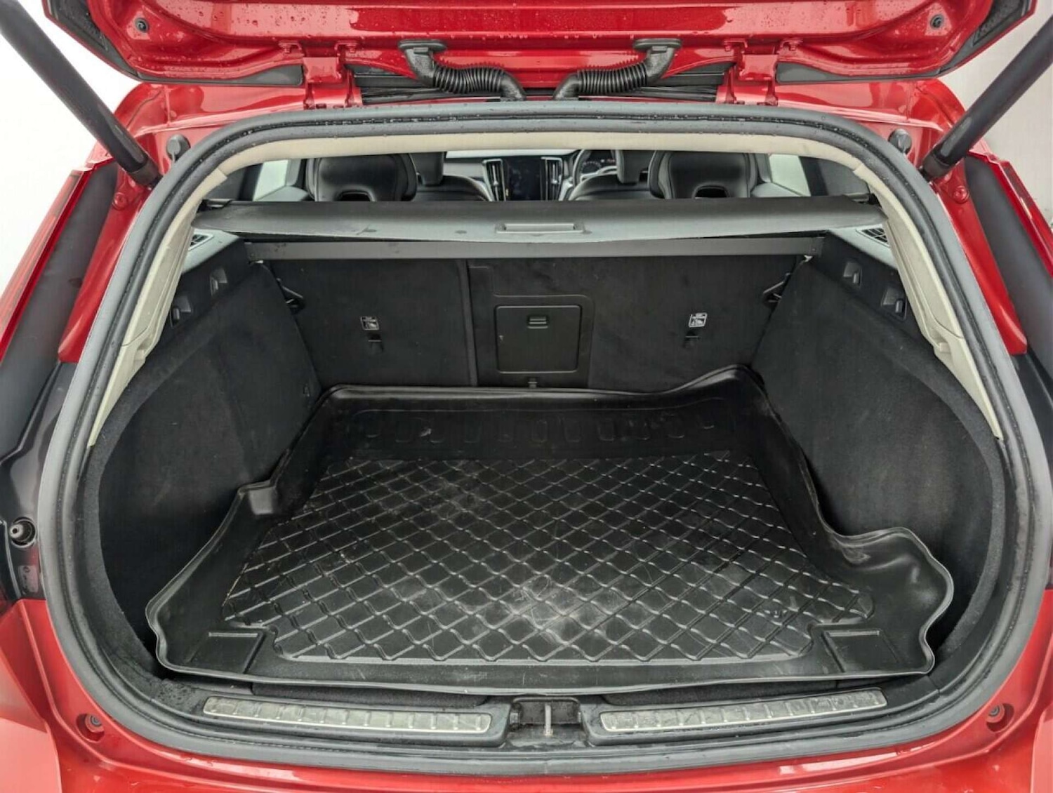 Used Volvo V60 2019 for sale - 77714225: Photo 21