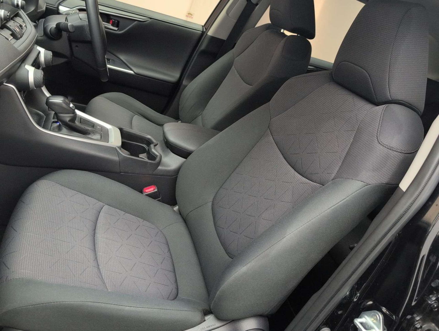 Used Toyota RAV4 2019 for sale - 77766963: Photo 27