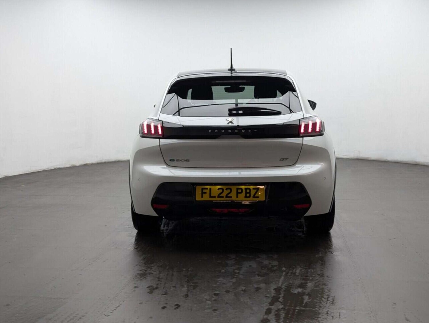 Used Peugeot E-208 2022 for sale - 77714240: Photo 8