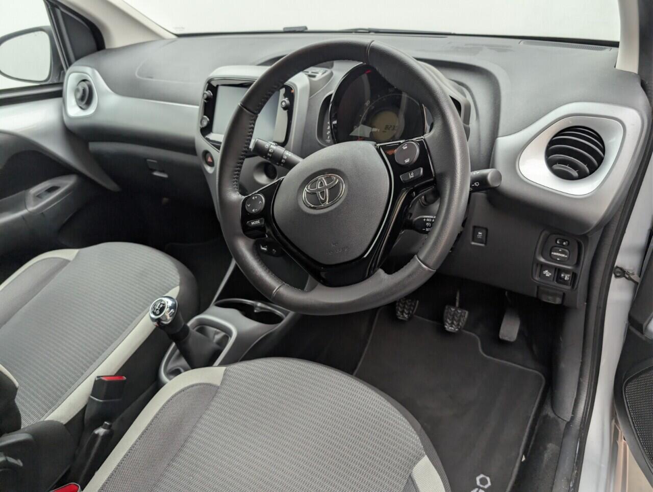 Used Toyota AYGO 2021 for sale - 76953178: Photo 11