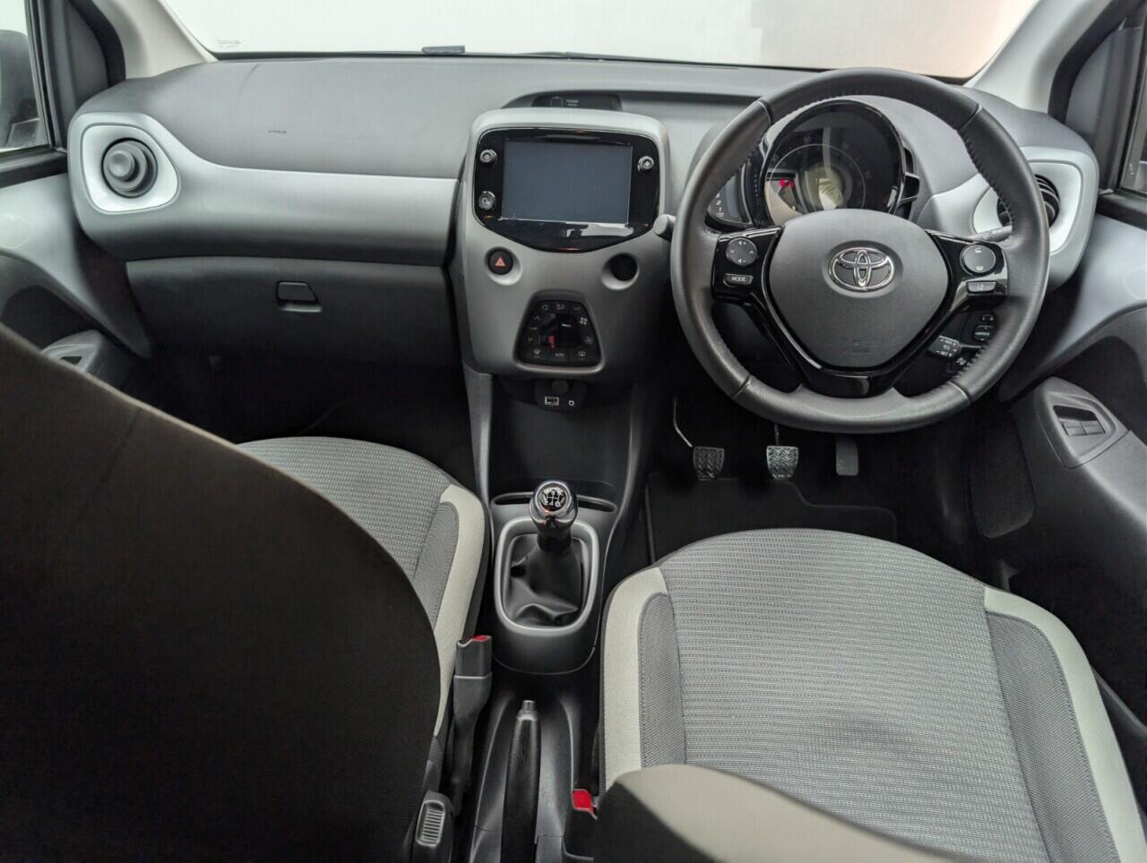 Used Toyota AYGO 2021 for sale - 76953178: Photo 24