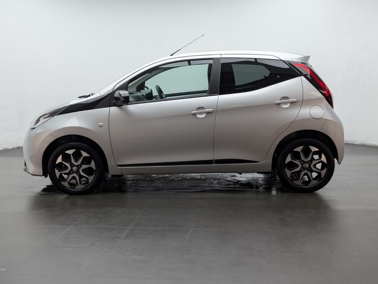 Used Toyota AYGO 2021 for sale - 76953178: Photo 5