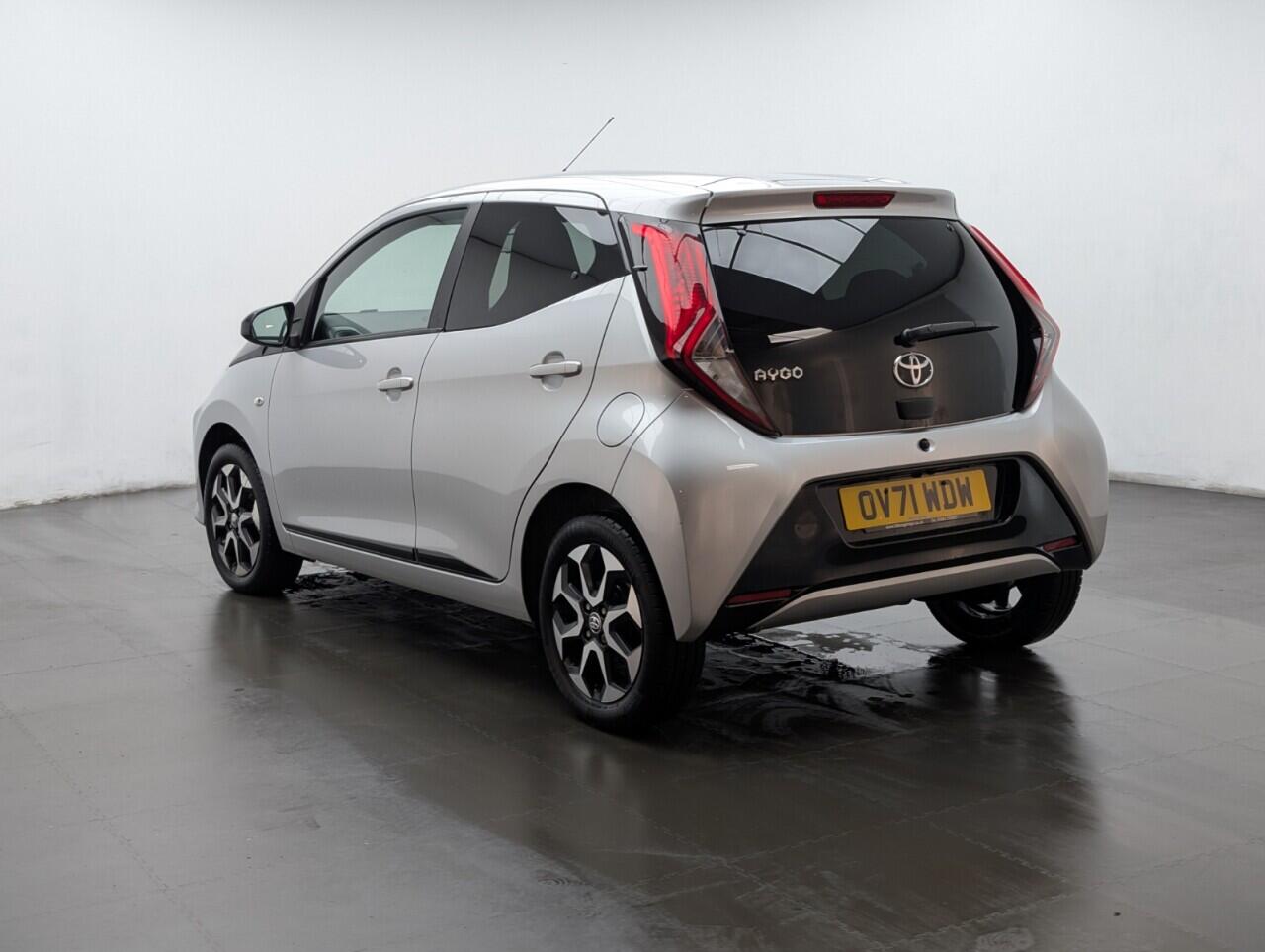 Used Toyota AYGO 2021 for sale - 76953178: Photo 6