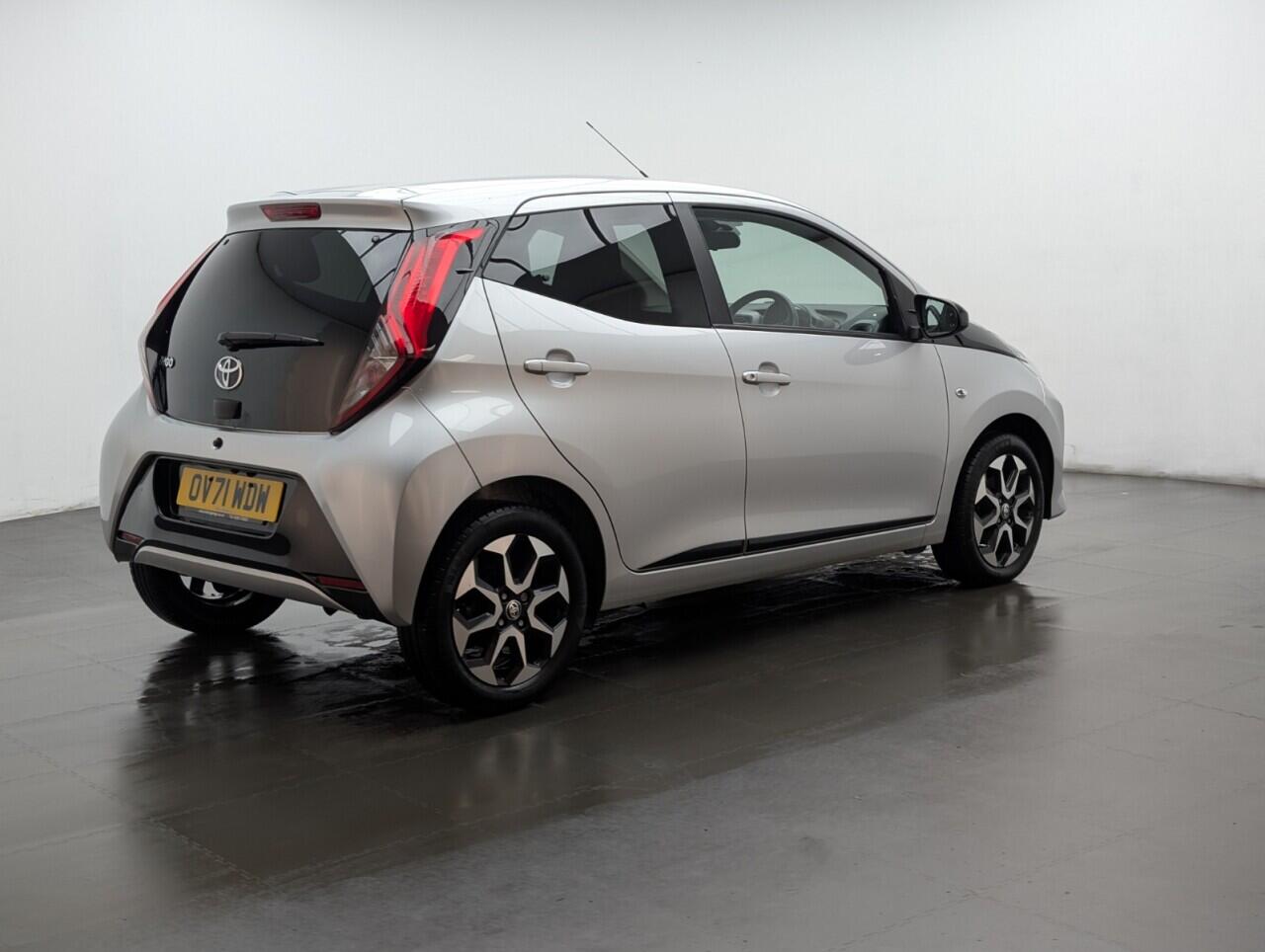 Used Toyota AYGO 2021 for sale - 76953178: Photo 8