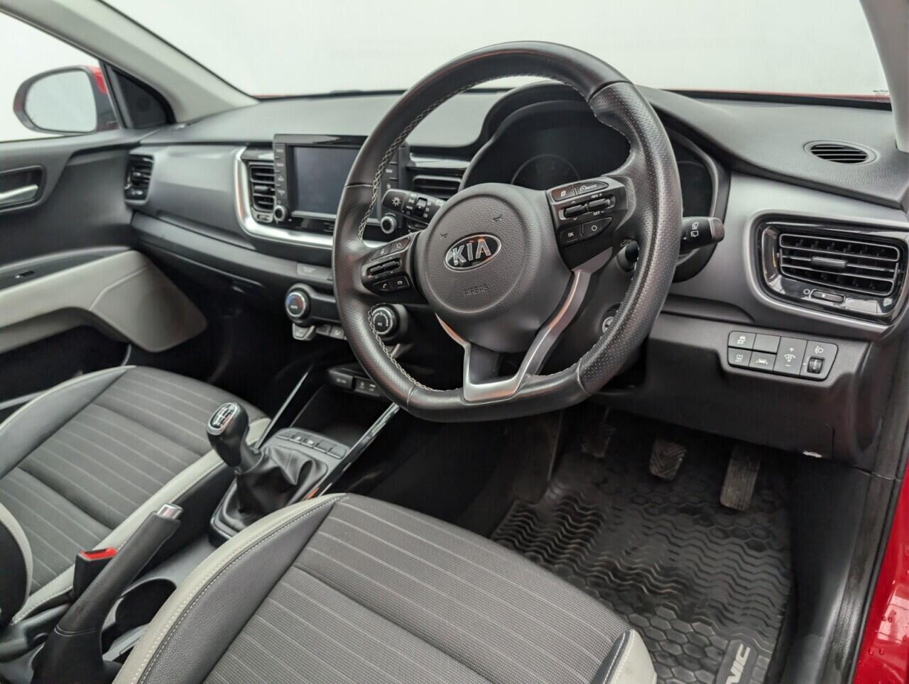 Used Kia Stonic 2018 for sale - 77538002: Photo 11