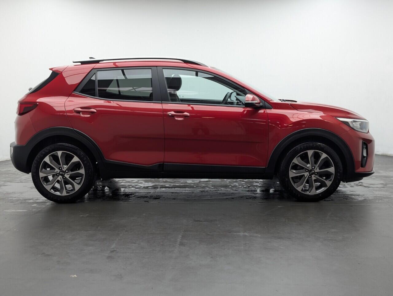 Used Kia Stonic 2018 for sale - 77538002: Photo 9