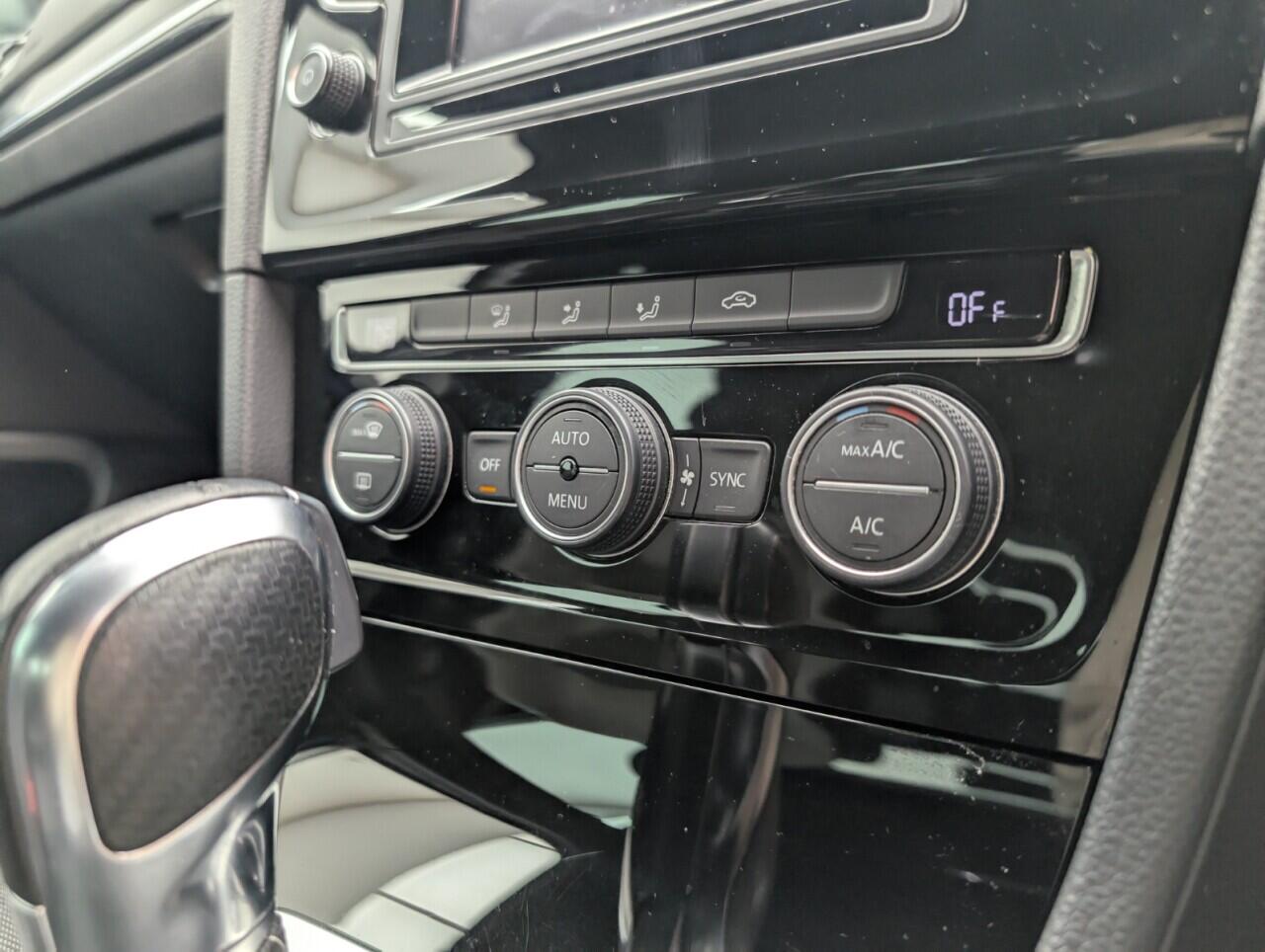 Used Volkswagen Golf 2015 for sale - 76425096: Photo 16