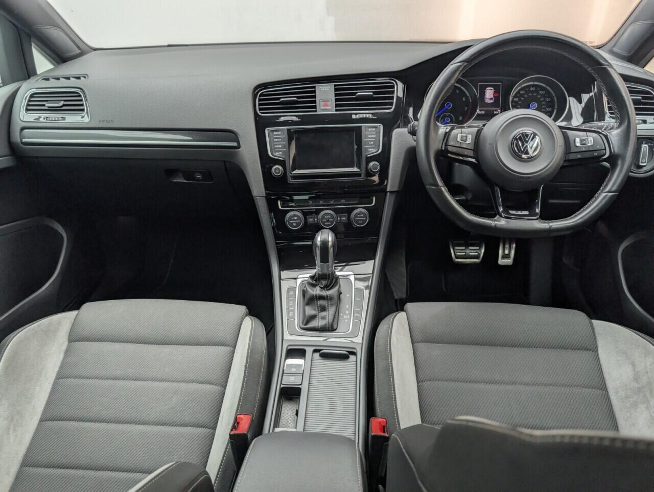 Used Volkswagen Golf 2015 for sale - 76425096: Photo 24