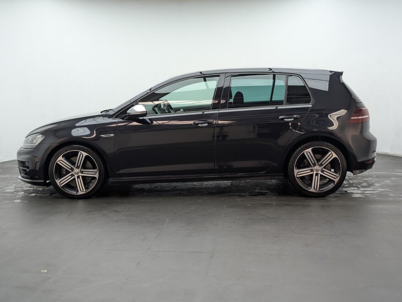 Used Volkswagen Golf 2015 for sale - 76425096: Photo 5