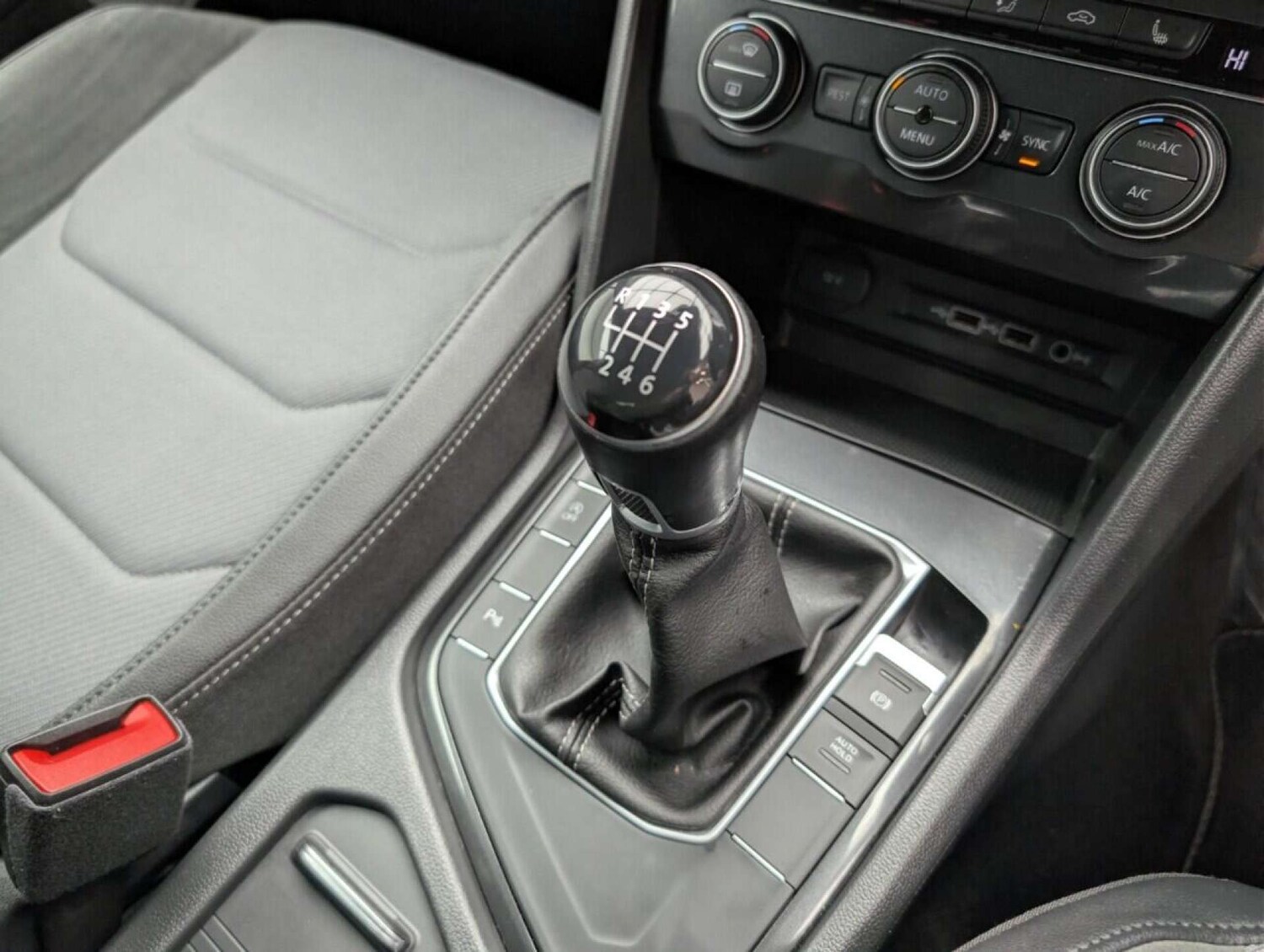 Used Volkswagen Tiguan 2018 for sale - 77714335: Photo 17