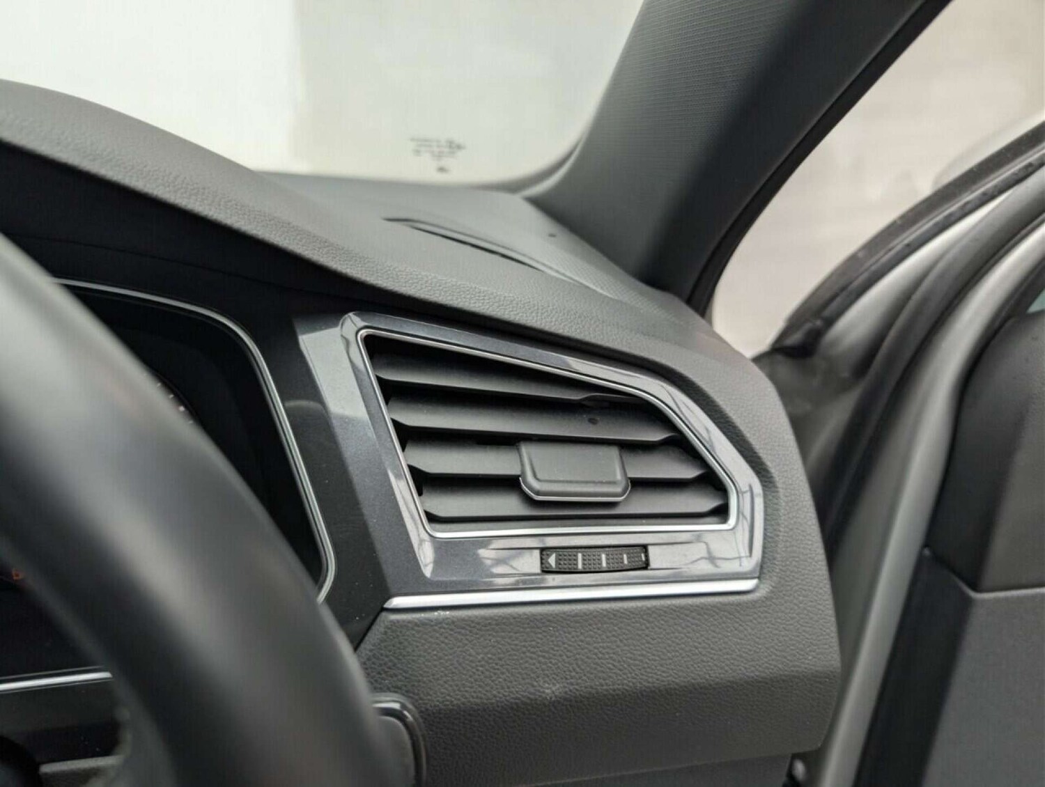 Used Volkswagen Tiguan 2018 for sale - 77714335: Photo 19