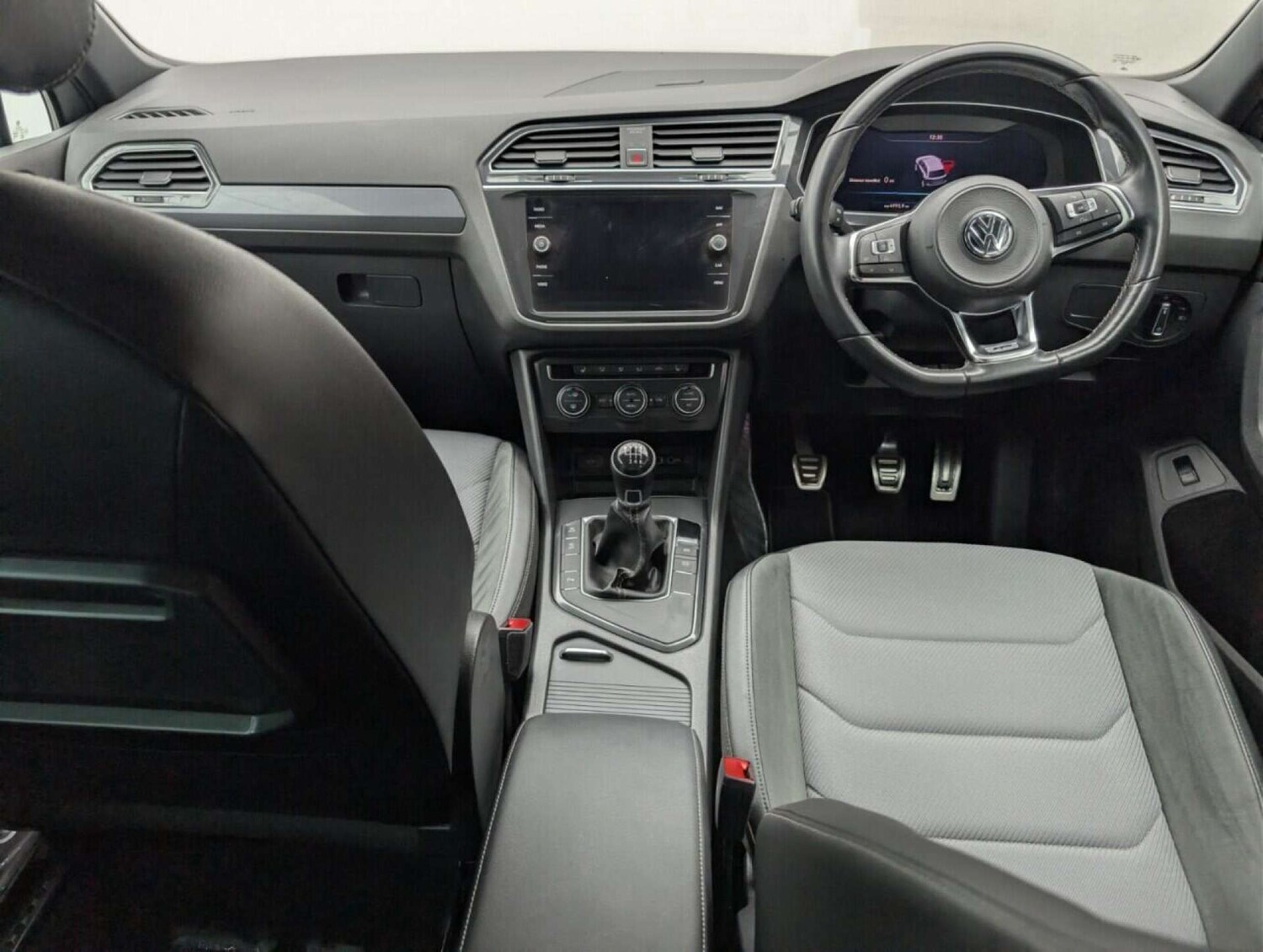 Used Volkswagen Tiguan 2018 for sale - 77714335: Photo 22