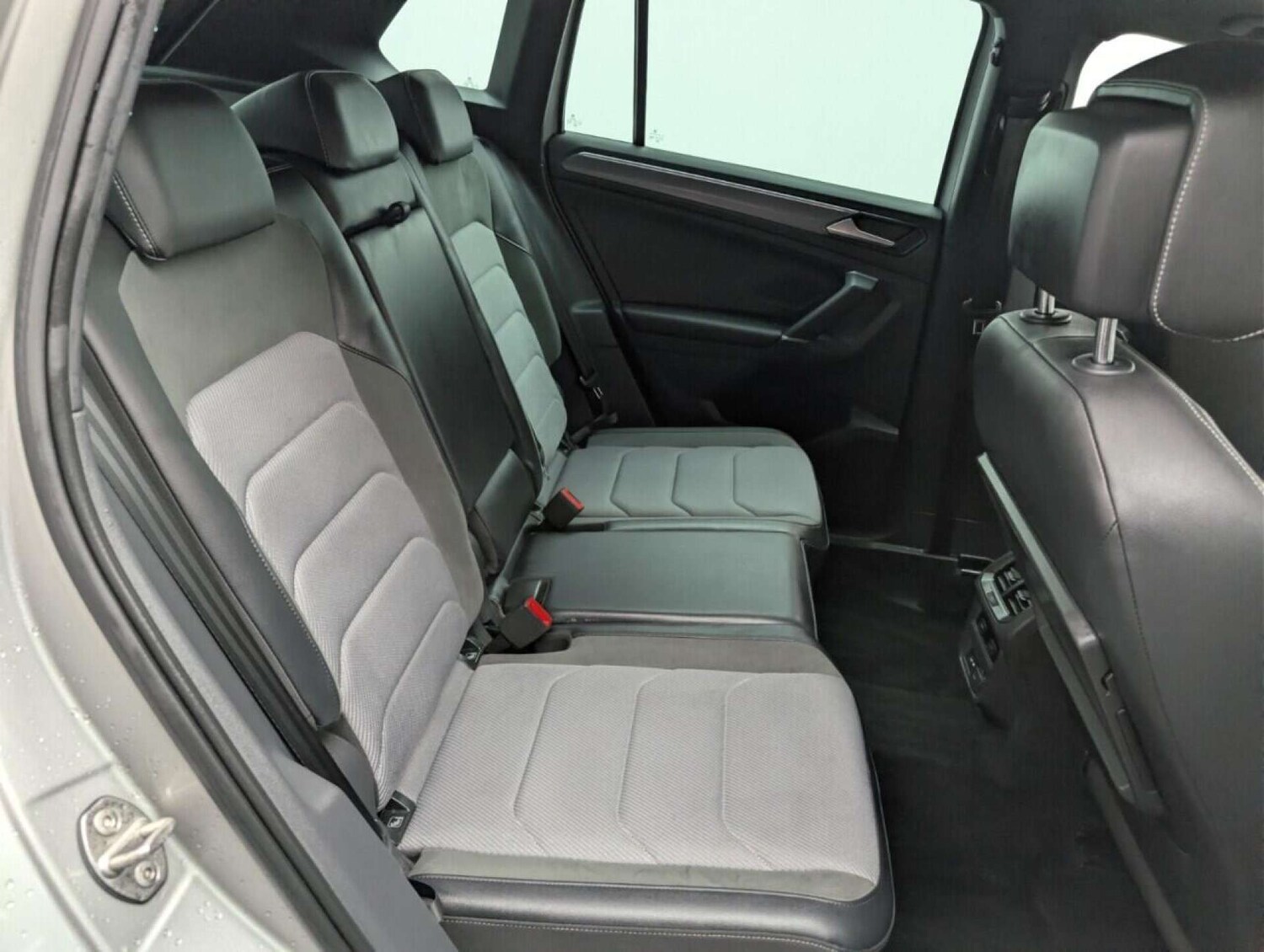 Used Volkswagen Tiguan 2018 for sale - 77714335: Photo 23