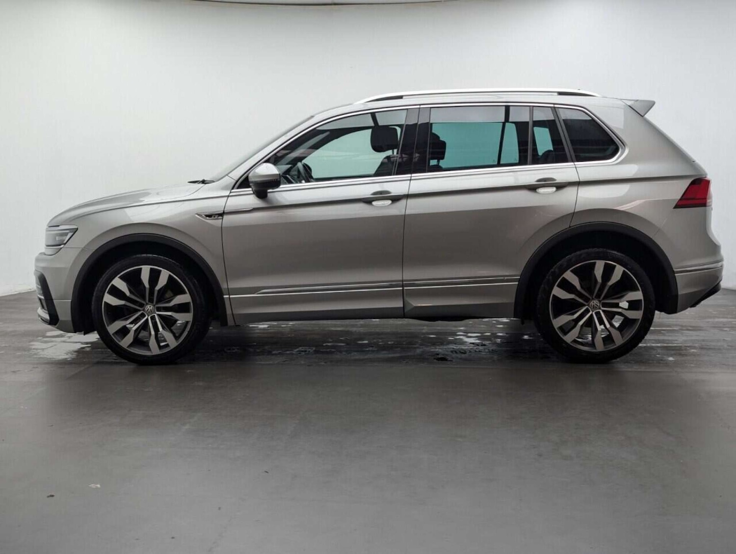 Used Volkswagen Tiguan 2018 for sale - 77714335: Photo 5